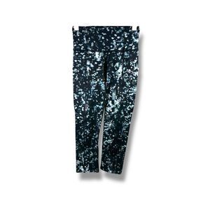 Lululemon F and Free Crop II Nulux 19 in Pixel Haze Multi Black Pattern Size 2